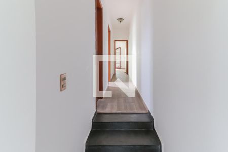 Casa à venda com 144m², 4 quartos e 2 vagas Casa à venda com 144m², 4 quartos e 2 vagasCorredor