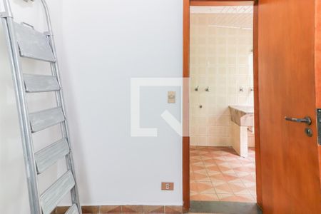 Casa à venda com 144m², 4 quartos e 2 vagas Casa à venda com 144m², 4 quartos e 2 vagasQuarto Serviço