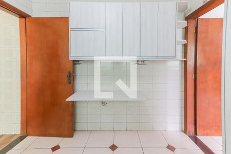 Casa à venda com 144m², 4 quartos e 2 vagas Casa à venda com 144m², 4 quartos e 2 vagasCozinha