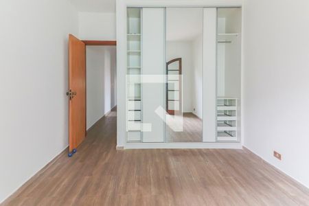 Casa à venda com 144m², 4 quartos e 2 vagas Casa à venda com 144m², 4 quartos e 2 vagasQuarto 3