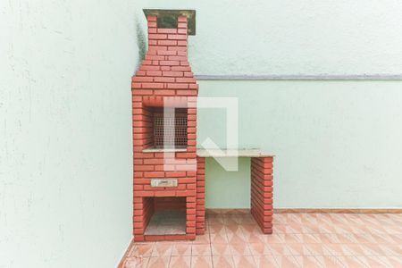 Casa à venda com 144m², 4 quartos e 2 vagas Casa à venda com 144m², 4 quartos e 2 vagasChurrasqueira / Quintal