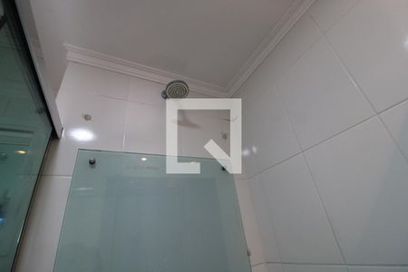 Apartamento à venda com 73m², 3 quartos e 2 vagasChuveiro banheiro comum