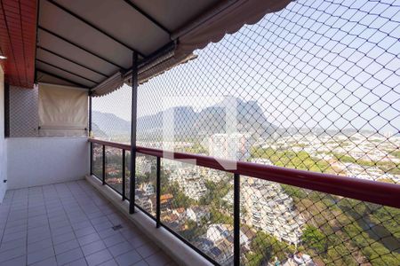 Varanda de apartamento para alugar com 3 quartos, 210m² em Barra da Tijuca, Rio de Janeiro