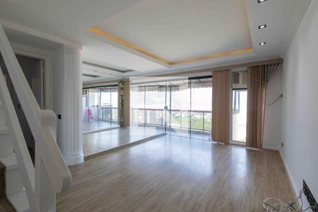 Sala de apartamento para alugar com 3 quartos, 210m² em Barra da Tijuca, Rio de Janeiro