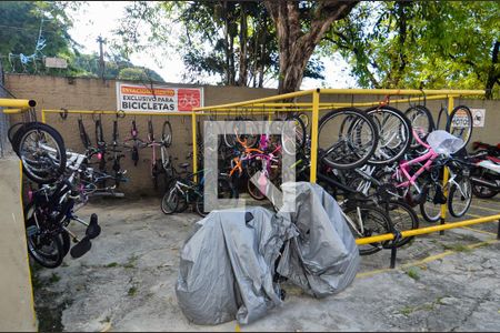 Apartamento à venda com 71m², 2 quartos e 1 vagaÁrea externa