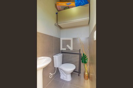 Casa para alugar com 160m², 3 quartos e 3 vagasBanheiro de Serviço