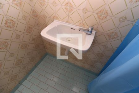 Casa para alugar com 54m², 2 quartos e sem vagaBanheiro