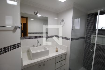 Apartamento para alugar com 65m², 2 quartos e 2 vagasBanheiro 1