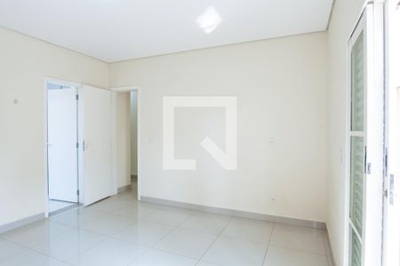 Casa à venda com 218m², 3 quartos e 4 vagassuíte 2