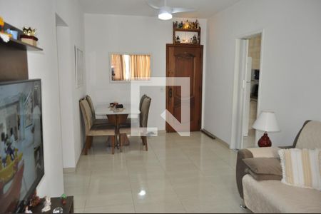 Apartamento à venda com 72m², 2 quartos e 1 vagaSala