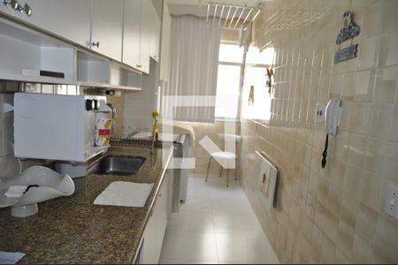 Apartamento à venda com 72m², 2 quartos e 1 vagaCozinha