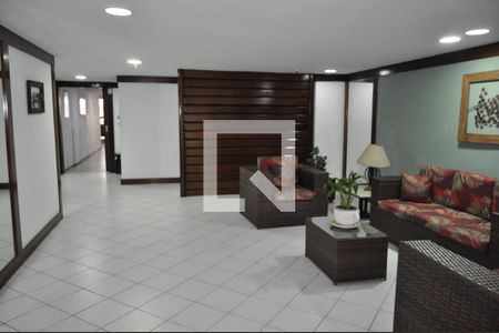 Apartamento à venda com 72m², 2 quartos e 1 vagaÁrea comum