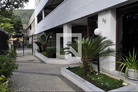 Apartamento à venda com 72m², 2 quartos e 1 vagaFachada