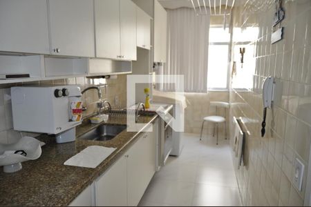Apartamento à venda com 72m², 2 quartos e 1 vagaCozinha