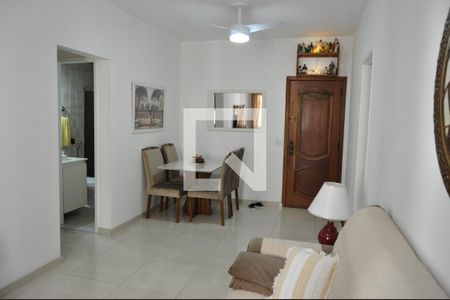 Apartamento à venda com 72m², 2 quartos e 1 vagaSala