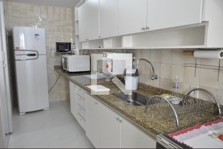 Apartamento à venda com 72m², 2 quartos e 1 vagaCozinha