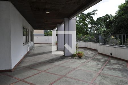Apartamento à venda com 72m², 2 quartos e 1 vagaÁrea comum