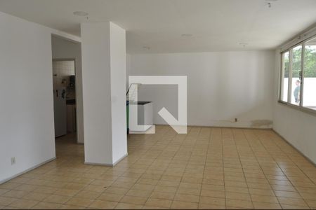 Apartamento à venda com 72m², 2 quartos e 1 vagaÁrea comum