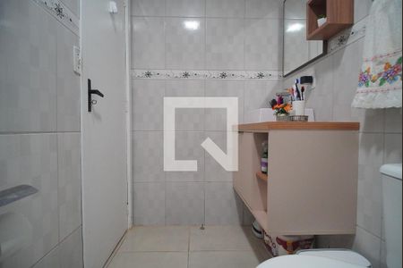Casa à venda com 70m², 3 quartos e 1 vaga Casa à venda com 70m², 3 quartos e 1 vagaBanheiro