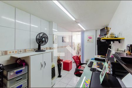 Casa de condomínio à venda com 254m², 6 quartos e 2 vagasEscritório Casa 1