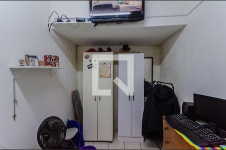 Casa de condomínio à venda com 254m², 6 quartos e 2 vagasQuarto 1 Casa 2