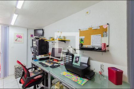 Casa de condomínio à venda com 254m², 6 quartos e 2 vagasEscritório Casa 1