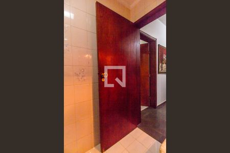 Casa de condomínio para alugar com 440m², 4 quartos e 4 vagasBanheiro