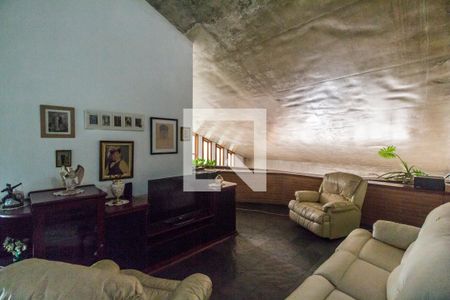 Casa de condomínio para alugar com 440m², 4 quartos e 4 vagasSala de TV