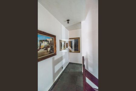 Casa de condomínio para alugar com 440m², 4 quartos e 4 vagasCorredor