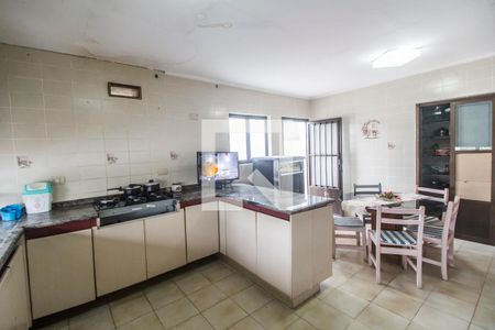 Casa de condomínio para alugar com 440m², 4 quartos e 4 vagasCozinha
