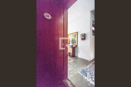 Casa de condomínio para alugar com 440m², 4 quartos e 4 vagasLavabo