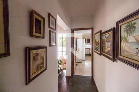 Casa de condomínio para alugar com 440m², 4 quartos e 4 vagasCorredor