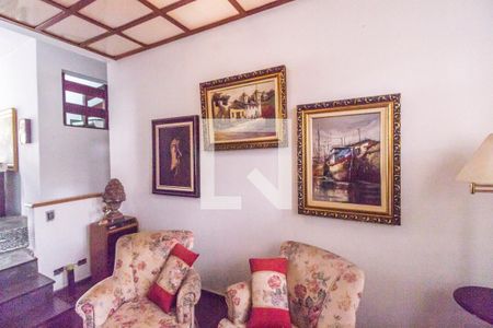 Casa de condomínio para alugar com 440m², 4 quartos e 4 vagasSala