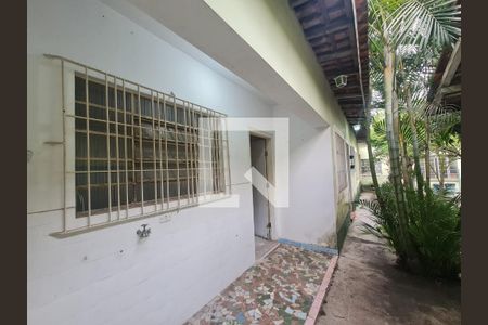 Casa à venda com 428m², 5 quartos e 5 vagasCasa 02 Quintal dos fundos