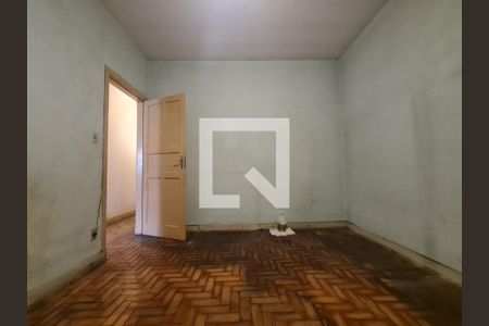 Casa à venda com 428m², 5 quartos e 5 vagasQuarto 02