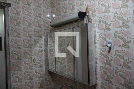 Casa à venda com 428m², 5 quartos e 5 vagasBanheiro Casa 02