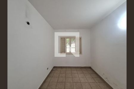 Casa à venda com 428m², 5 quartos e 5 vagasQuarto Casa 02