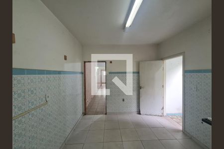 Casa à venda com 428m², 5 quartos e 5 vagasCozinha Casa 02