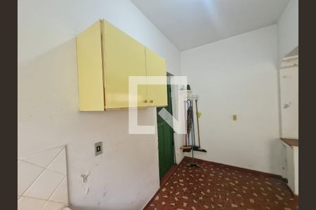 Casa à venda com 428m², 5 quartos e 5 vagasÁrea de Serviço