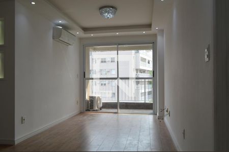 Sala de apartamento para alugar com 3 quartos, 77m² em Taquara, Rio de Janeiro