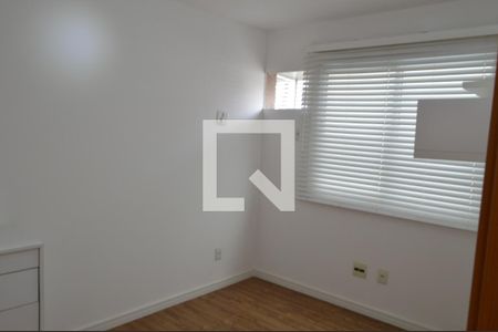 Suíte 1 de apartamento para alugar com 3 quartos, 77m² em Taquara, Rio de Janeiro