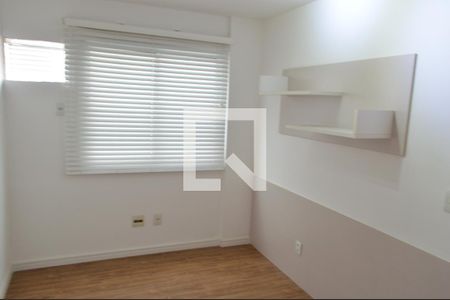 Suíte 1 de apartamento para alugar com 3 quartos, 77m² em Taquara, Rio de Janeiro