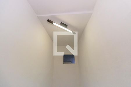 Casa à venda com 300m², 2 quartos e 4 vagasEscritório