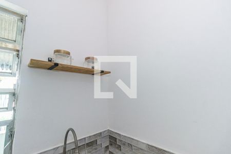 Casa à venda com 300m², 2 quartos e 4 vagasCozinha e Área de Serviço