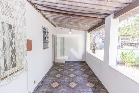Casa à venda com 300m², 2 quartos e 4 vagasQuintal