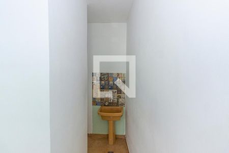 Casa à venda com 300m², 2 quartos e 4 vagasCozinha e Área de Serviço