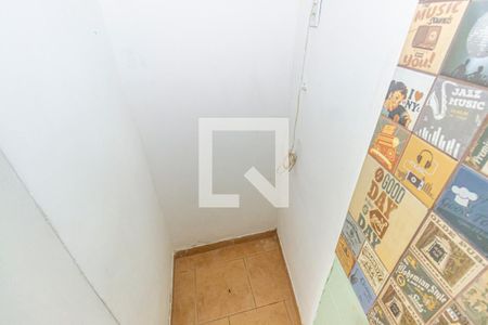 Casa à venda com 300m², 2 quartos e 4 vagasCozinha e Área de Serviço