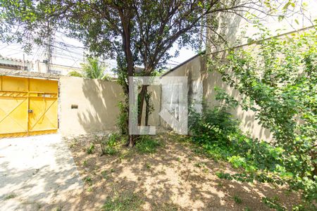 Casa à venda com 300m², 2 quartos e 4 vagasQuintal