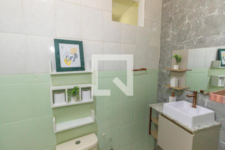 Casa à venda com 300m², 2 quartos e 4 vagasBanheiro