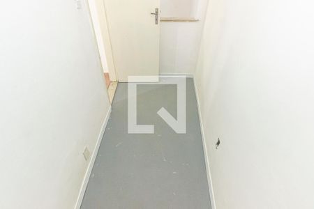 Casa à venda com 300m², 2 quartos e 4 vagasEscritório